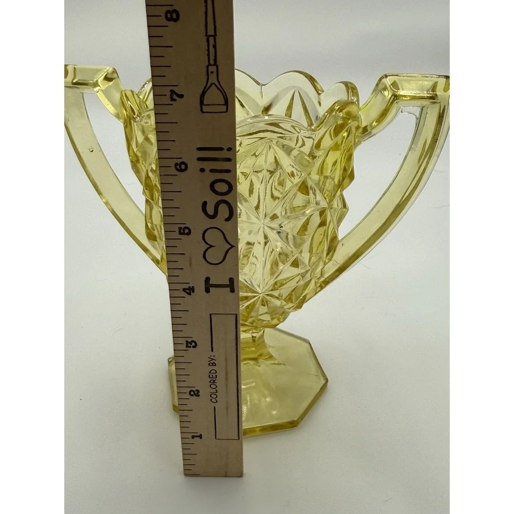 Vintage tiffin-Franciscan‎ Williamsburg Banana Yellow Glass w/handles